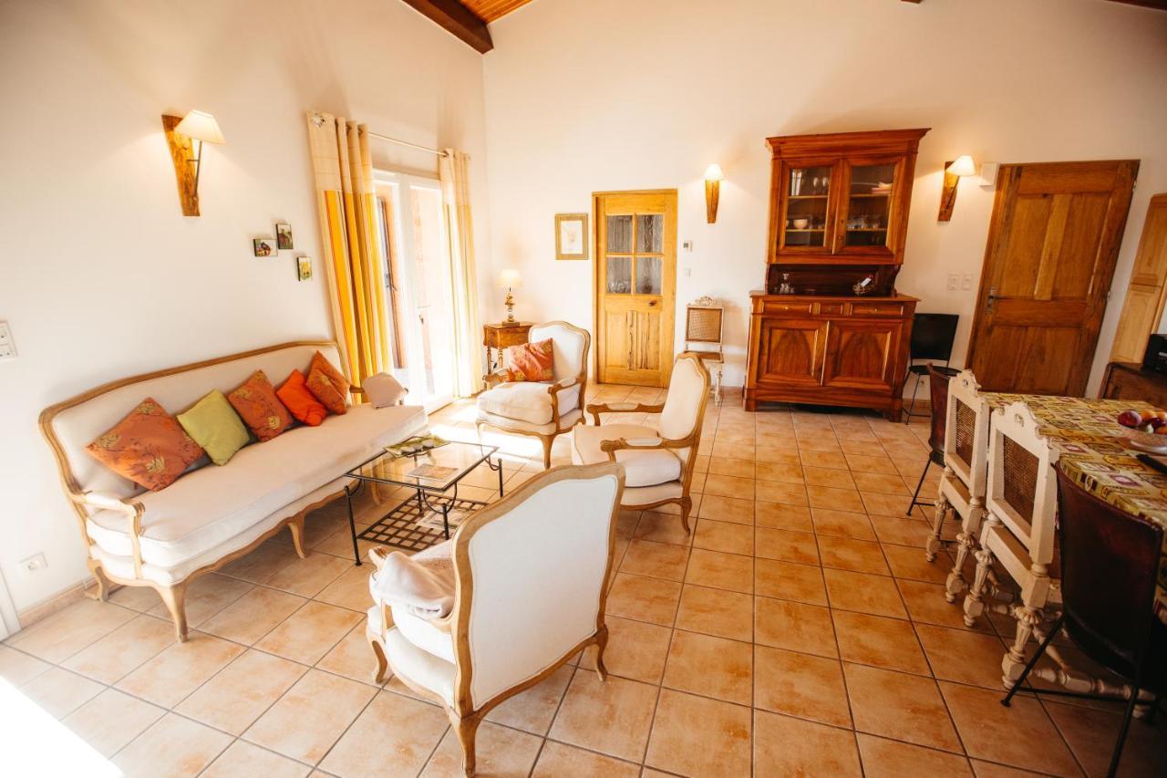 Les Villas de Perret Joyeuse Exterior foto