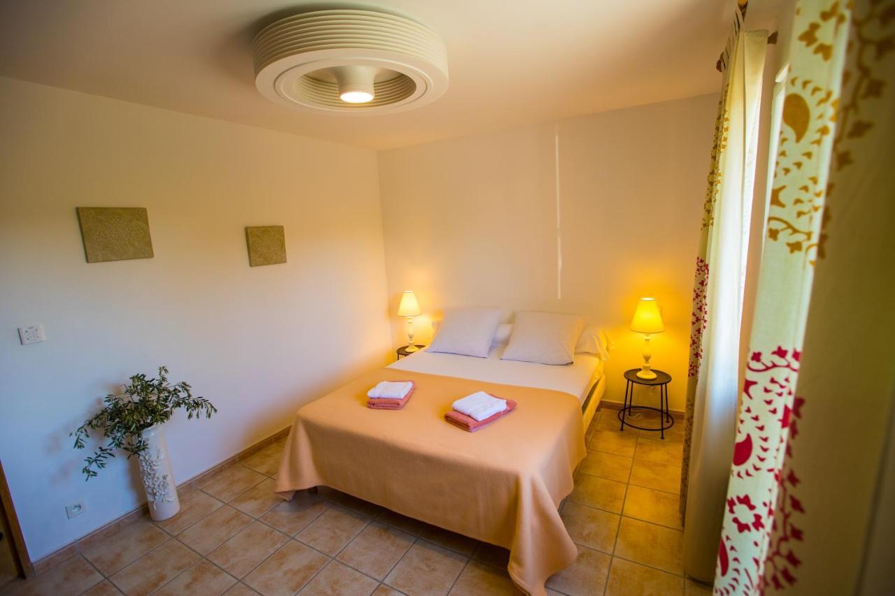 Les Villas de Perret Joyeuse Exterior foto