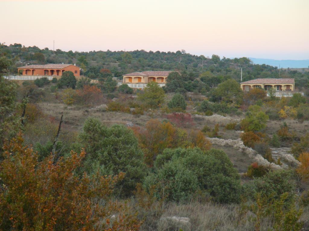 Les Villas de Perret Joyeuse Exterior foto