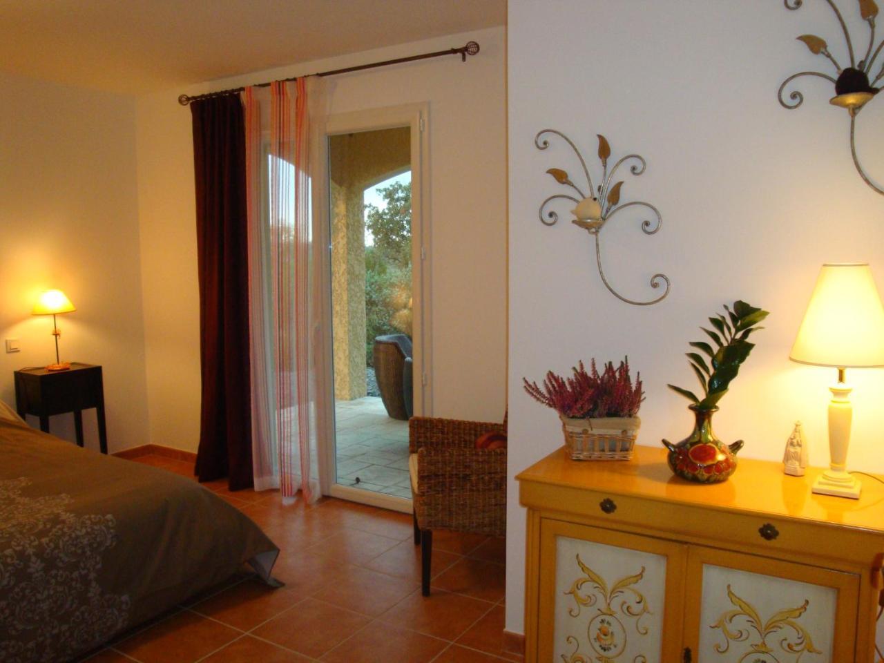 Les Villas de Perret Joyeuse Exterior foto