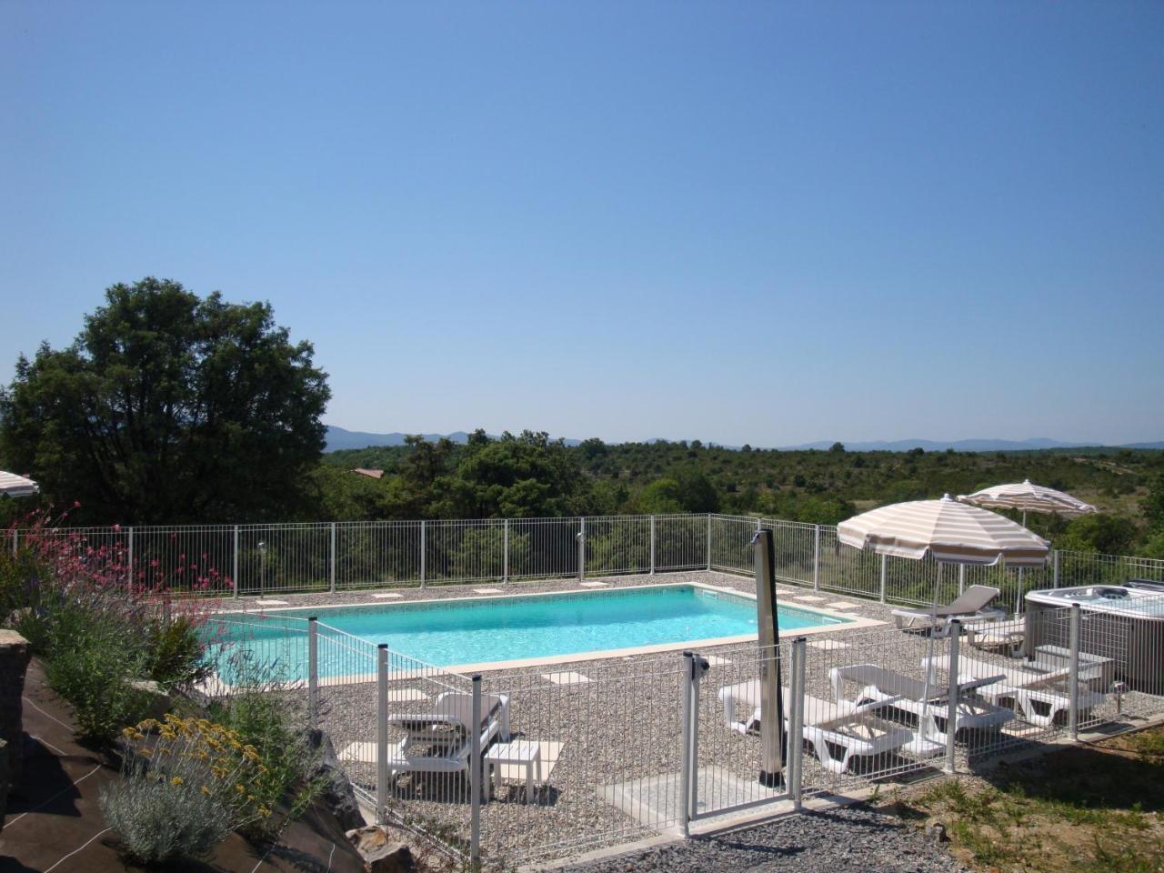 Les Villas de Perret Joyeuse Exterior foto