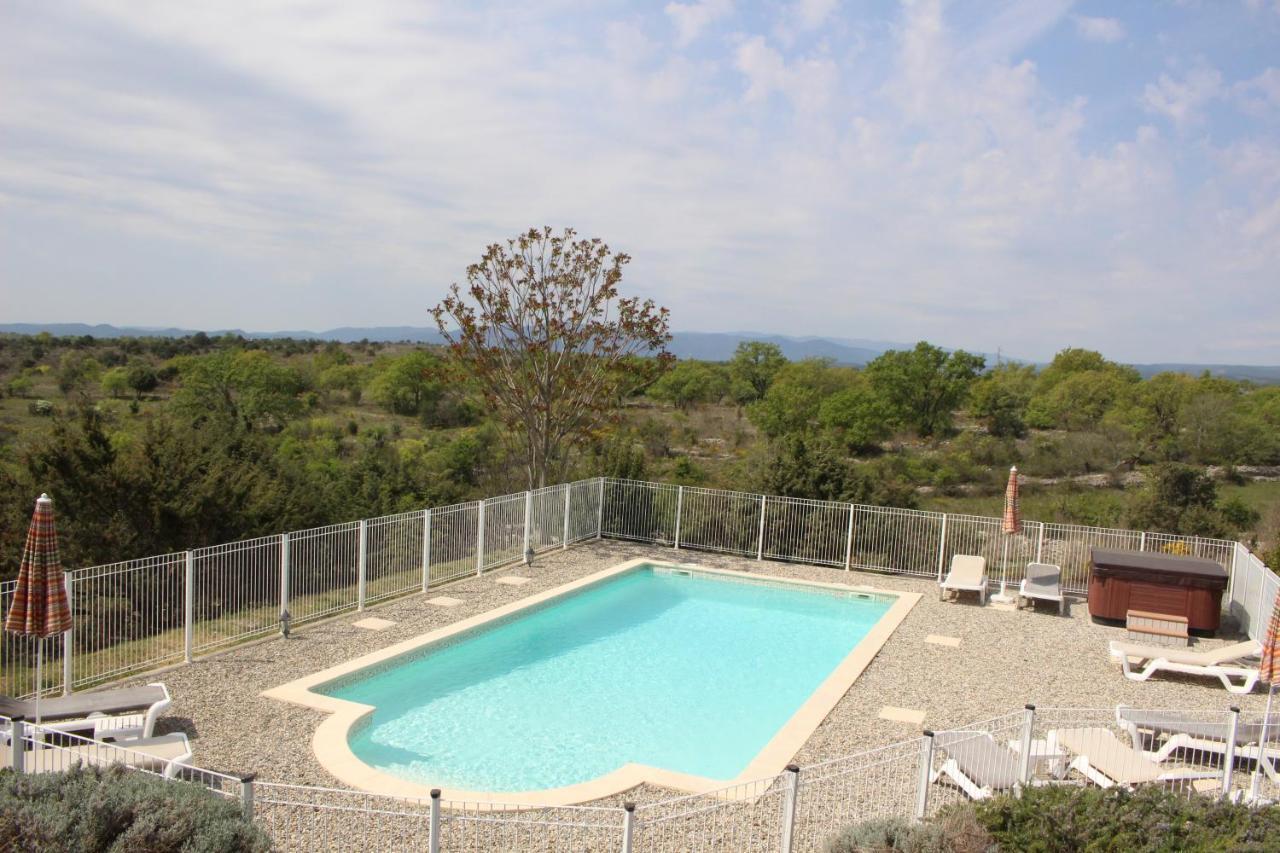 Les Villas de Perret Joyeuse Exterior foto